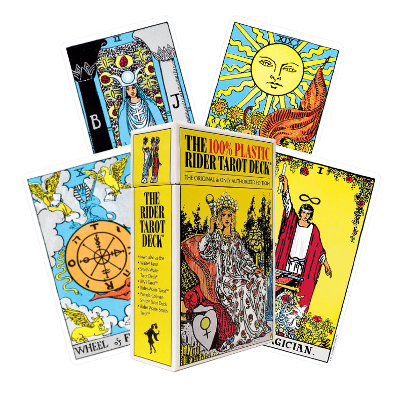 THE 100% PLASTIC RIDER TAROT: klasikinė Rider–Waite–Smith kaladė – ilgaamžė plastikinė versija