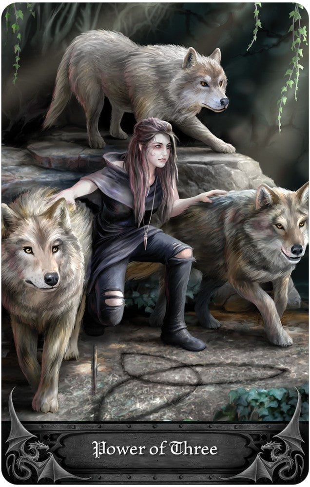 ANNE STOKES GOTHIC ORACLE: gotikinės fantazijos orakulo kortos intuicijai ir savęs pažinimui