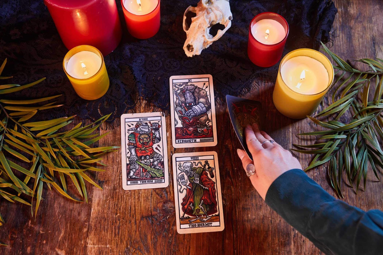 Tarot del Toro kortos ir vadovas Insight Editions