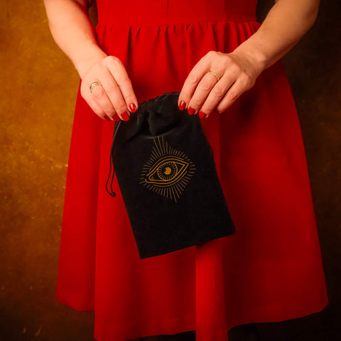 AKSOMINIS TARO MAIŠELIS: elegantiška apsauga Tavo kortoms - OBUOLYS