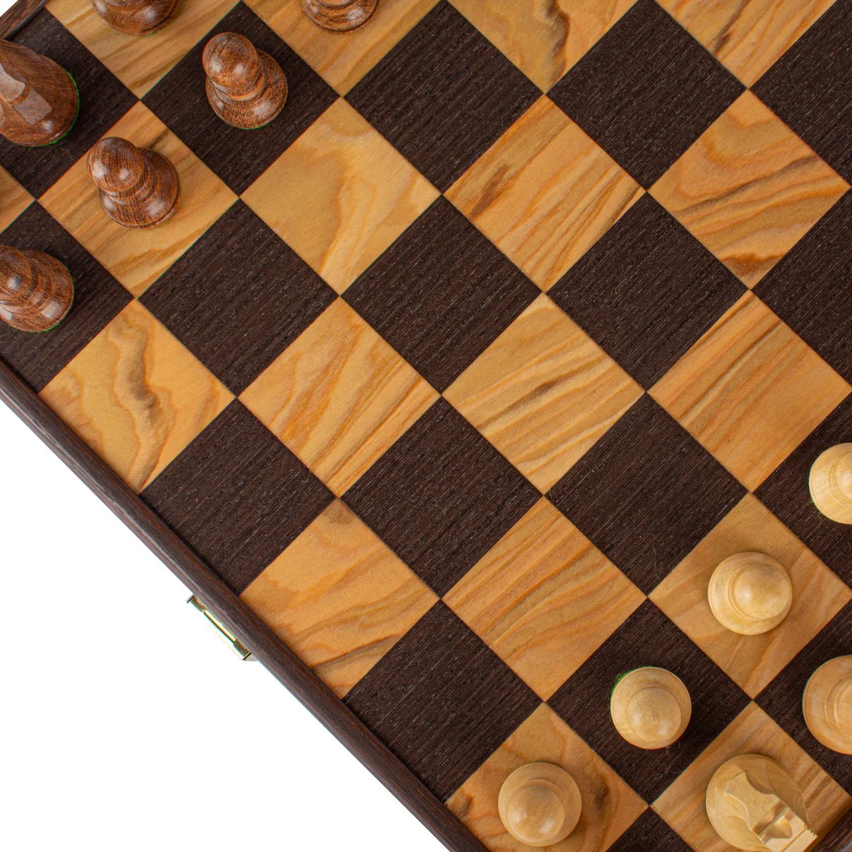 ALYVMEDŽIO ŠACHMATŲ RINKINYS: 43x43 cm dydžio su Stauntono šachmatų figūrėlėmis + galimybė personalizuoti - OBUOLYS