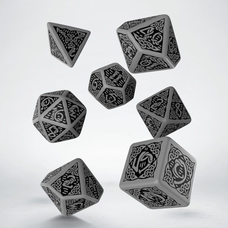 Celtic 3D Revised kauliukų rinkinys pilkos ir juodos spalvos - OBUOLYS