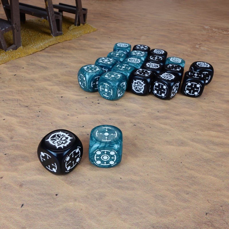 Crosshairs Compact D6 RPG kauliukų rinkinys (audros mėlyna ir juoda sp.) - OBUOLYS