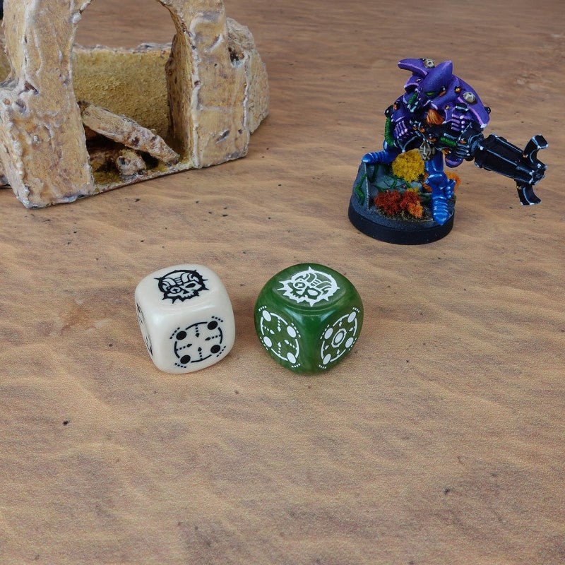 Crosshairs Compact D6 RPG kauliukų rinkinys (smėlio ir alyvuogių sp.) - OBUOLYS