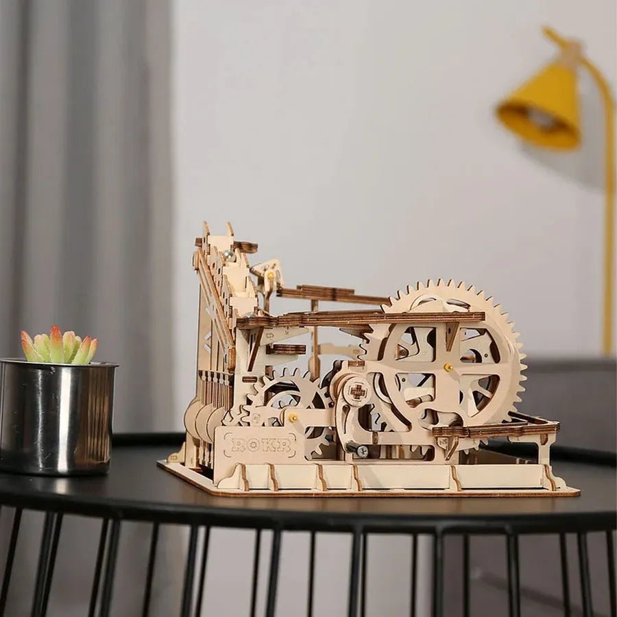 DIDŽIOJI LENKTYNIŲ TRASA: 3D medinė dėlionė - OBUOLYS