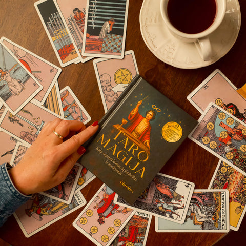 DIDŽIOJI TARO PATIRTIS: kortos, knyga, užrašinė ir ritualai – viskas tavo magiškai kelionei (kartu pigiau!) - OBUOLYS