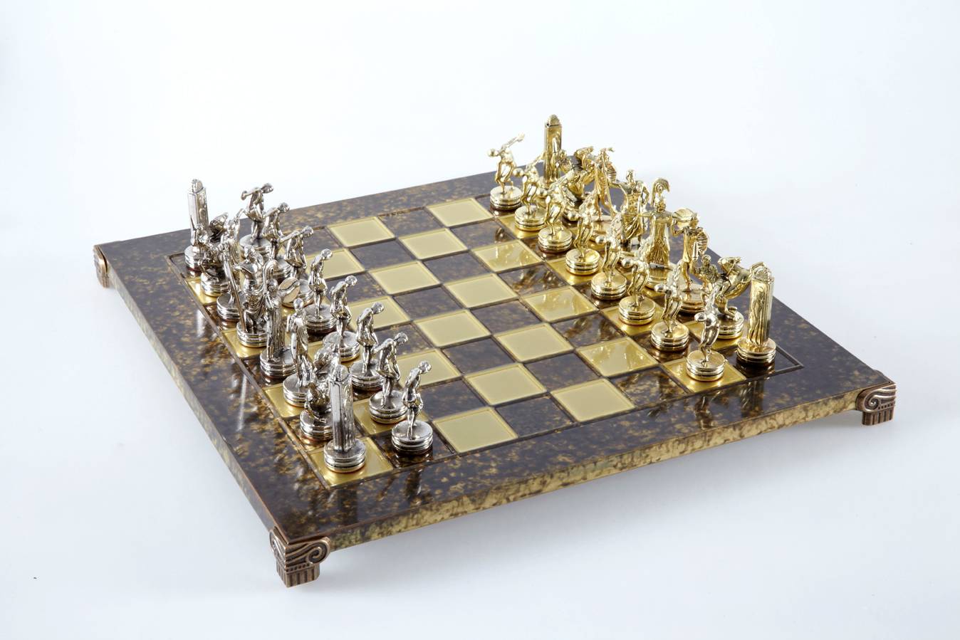 DISKO METIKŲ METALINIŲ ŠACHMATŲ RINKINYS: 36x36 cm lenta - OBUOLYS