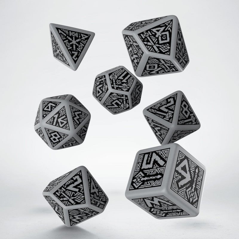 Dwarven kauliukų rinkinys pilkos ir juodos spalvos - OBUOLYS