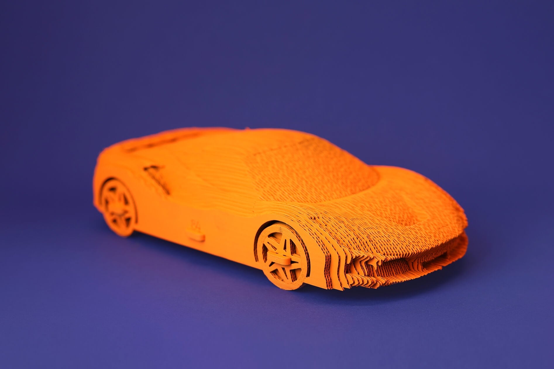 FERRARI: surenkama 3D dėlionė - skulptūra - OBUOLYS