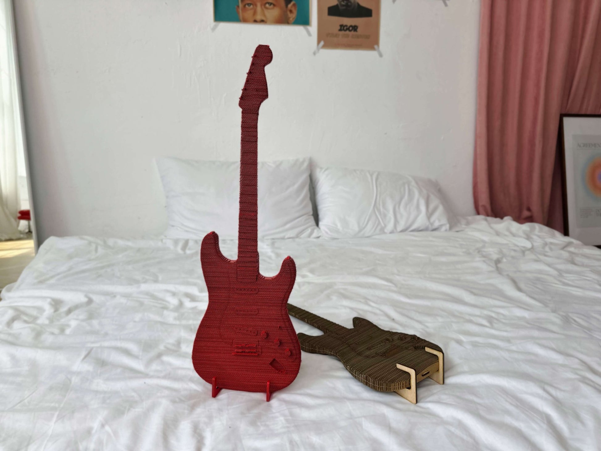 GITARA: surenkama 3D dėlionė - skulptūra - OBUOLYS