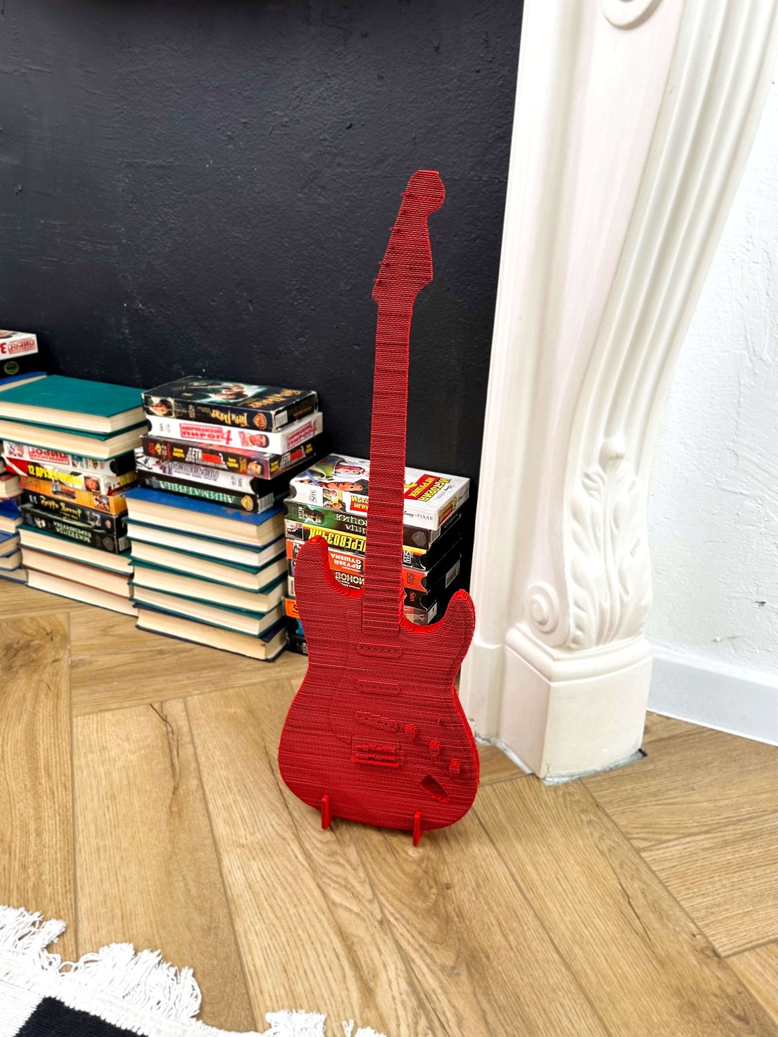 GITARA: surenkama 3D dėlionė - skulptūra - OBUOLYS