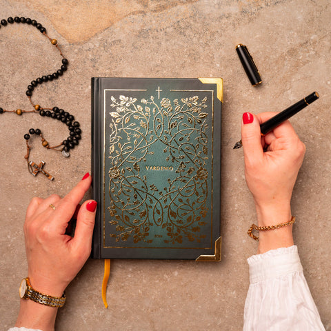 DIDŽIOJI KRIKŠČIONIŠKA DARBO KNYGA 2026: dvasingumo ir organizuotumo dermė + galimybė personalizuoti