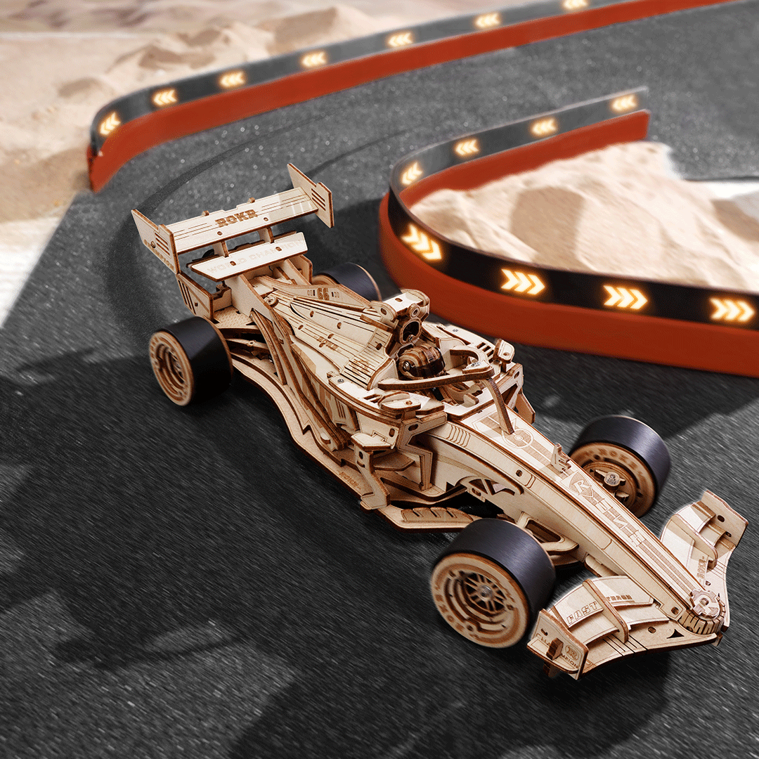 LENKTYNINIS AUTOMOBILIS: 3D medinė dėlionė mechanikos entuziastams - OBUOLYS