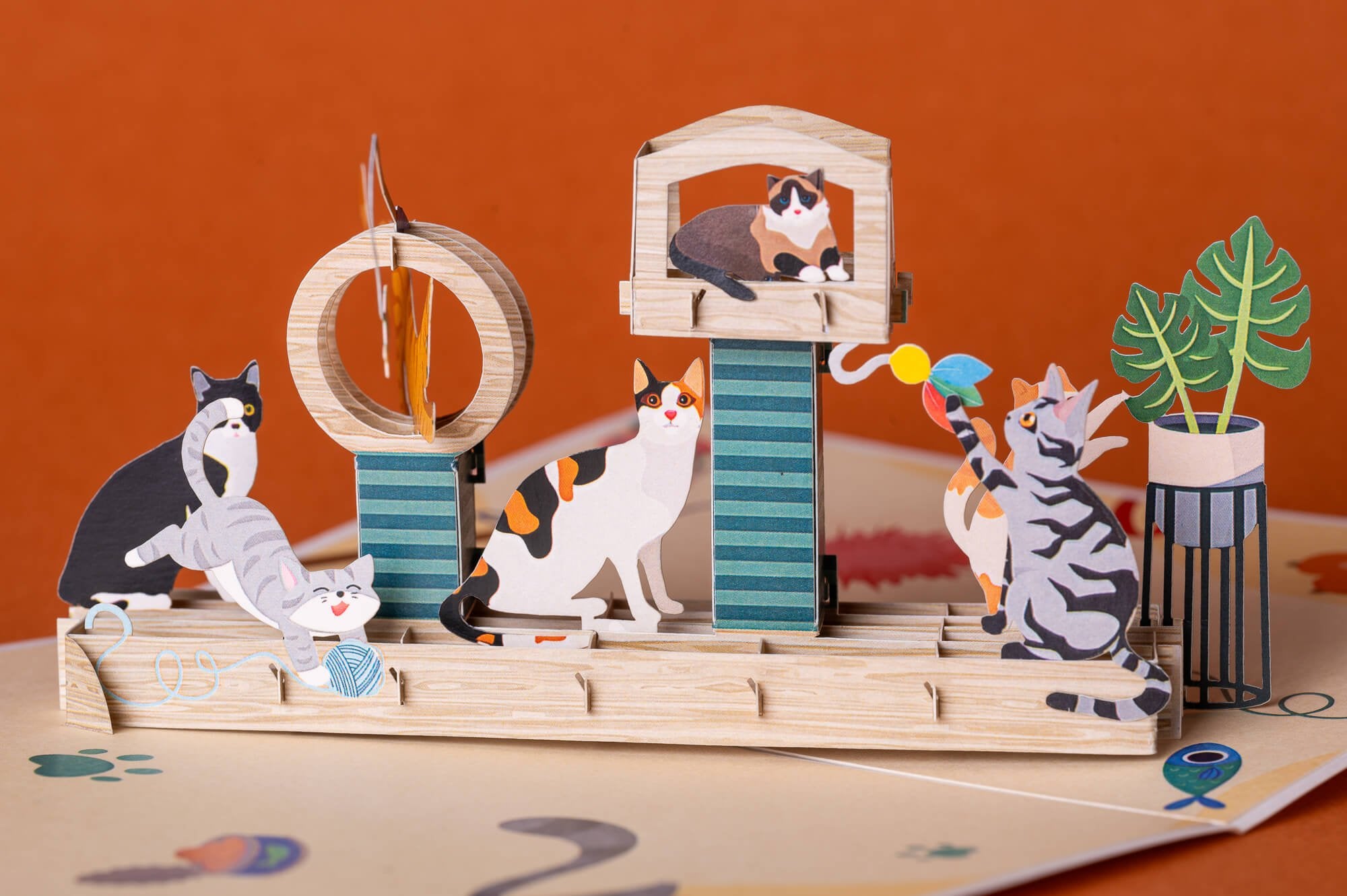 LINKSMIEJI KAČIUKAI: išskirtinio grožio 3D pop - up atvirukas + vokas - OBUOLYS