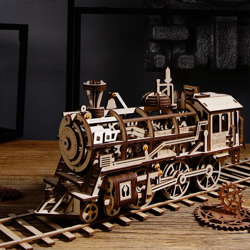 LOKOMOTYVAS: 3D medinė dėlionė mechanikos entuziastams - OBUOLYS