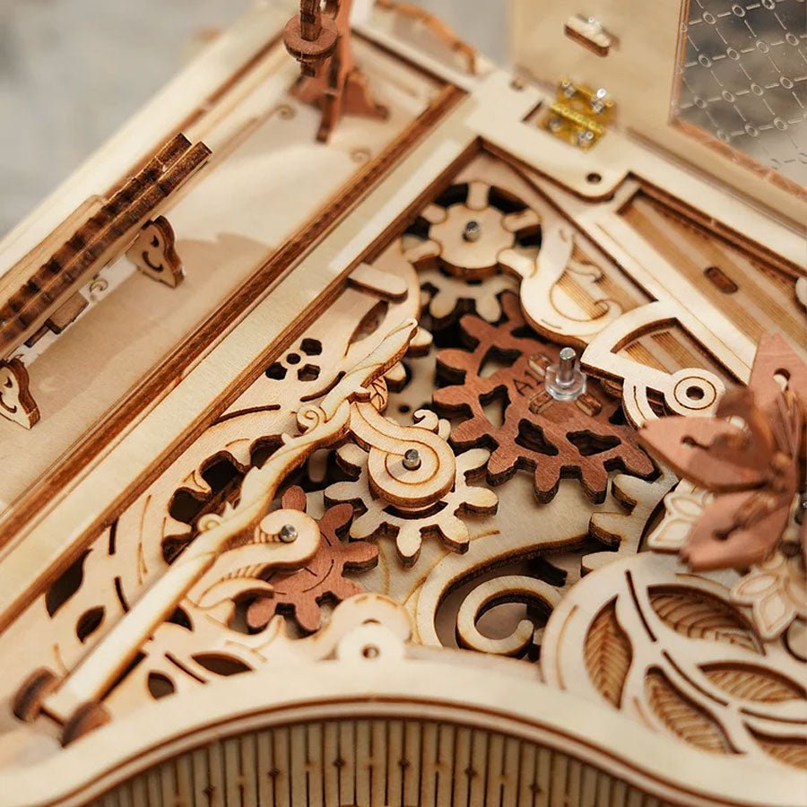MAGIŠKASIS PIANINAS: 3D medinė dėlionė mechanikos entuziastams - OBUOLYS