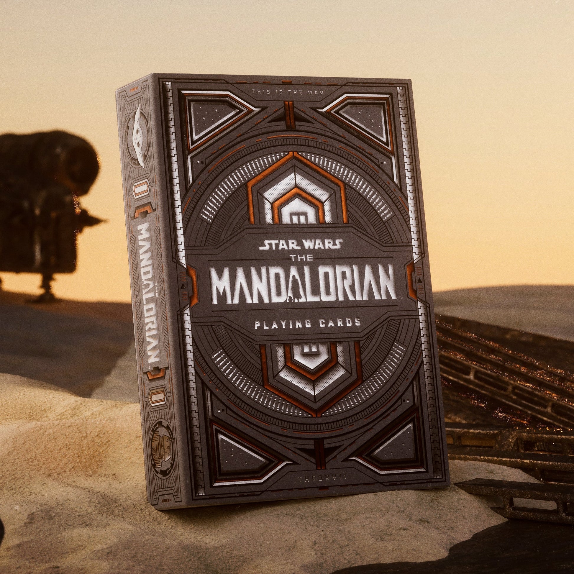 Mandalorian V2 Stars Wars žaidimo kortos Theory11 - OBUOLYS