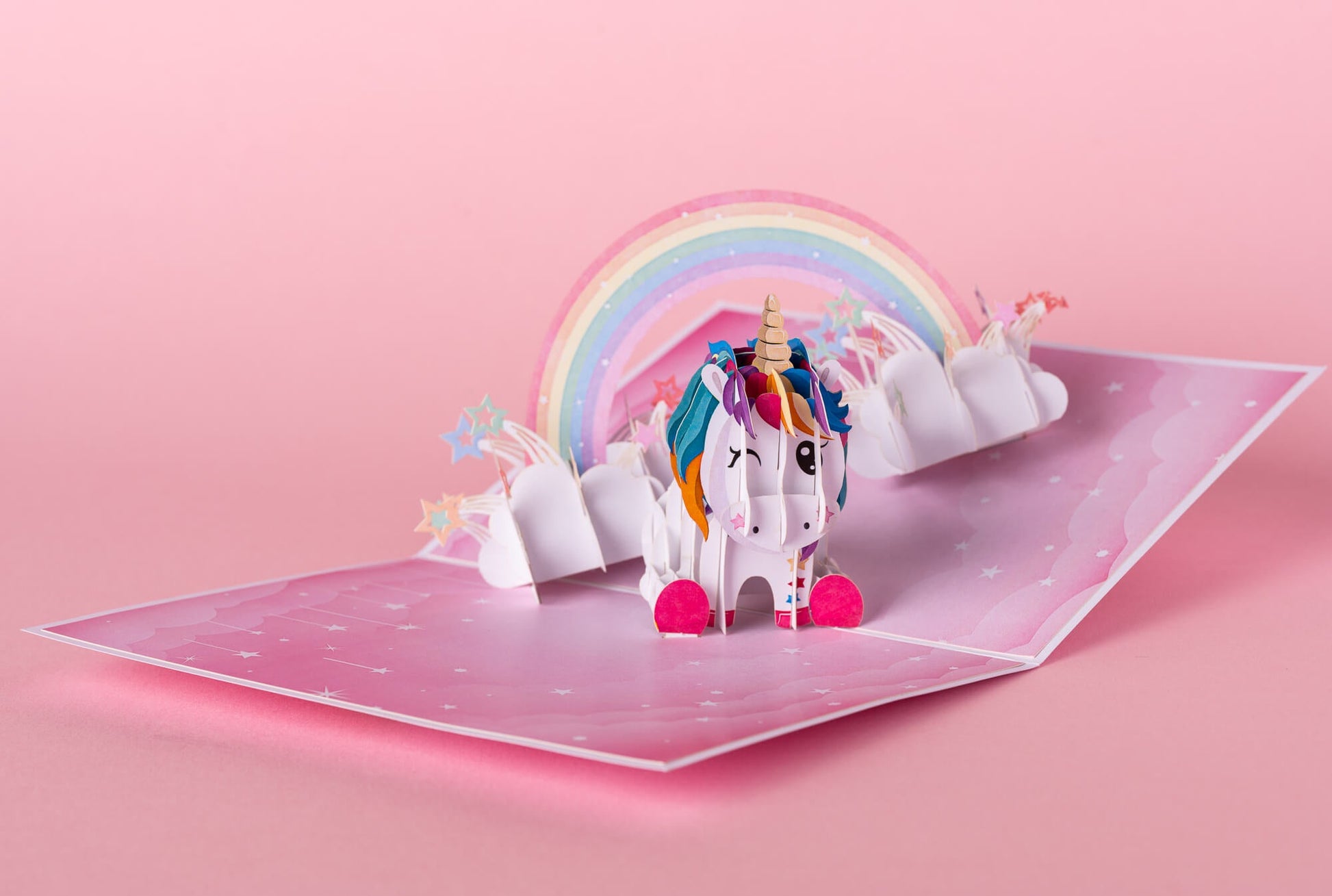 MAŽASIS VIENARAGIS: išskirtinio grožio 3D pop - up atvirukas + vokas - OBUOLYS