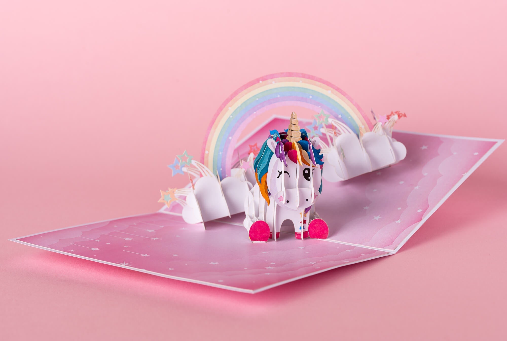 MAŽASIS VIENARAGIS: išskirtinio grožio 3D pop - up atvirukas + vokas - OBUOLYS