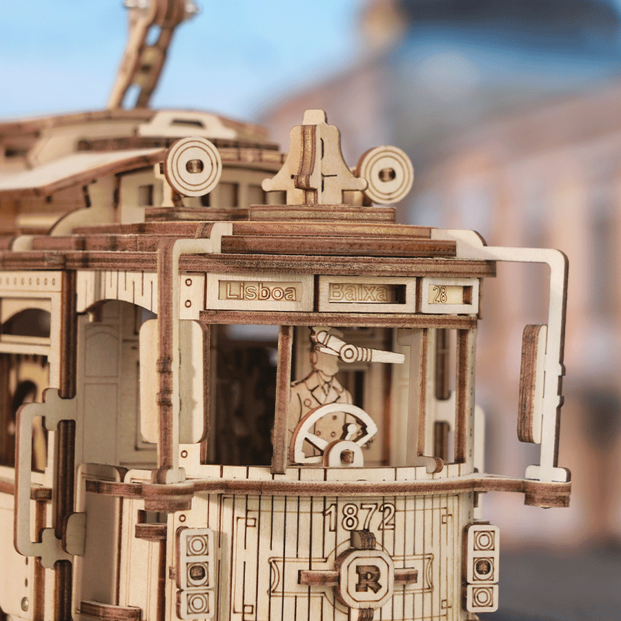 MIESTO TRAMVAJUS: 3D medinė dėlionė mechanikos entuziastams - OBUOLYS