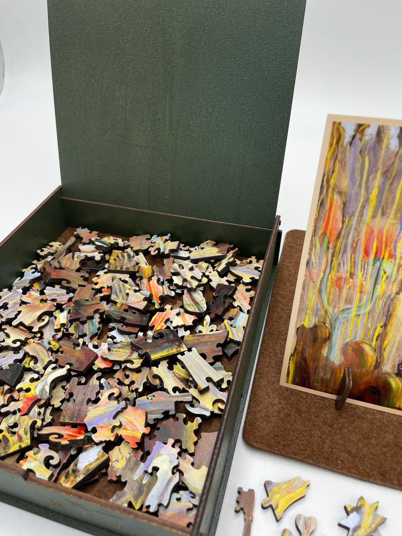 M.K. Čiurlionis Pasaulio sutvėrimas IX Medinė Dėlionė L Dydis (300 detalių) Fantasy Puzzles - OBUOLYS