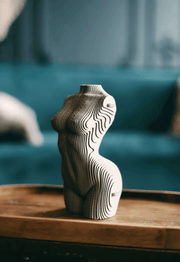 MOTERS TORSAS: surenkama 3D dėlionė - skulptūra - OBUOLYS
