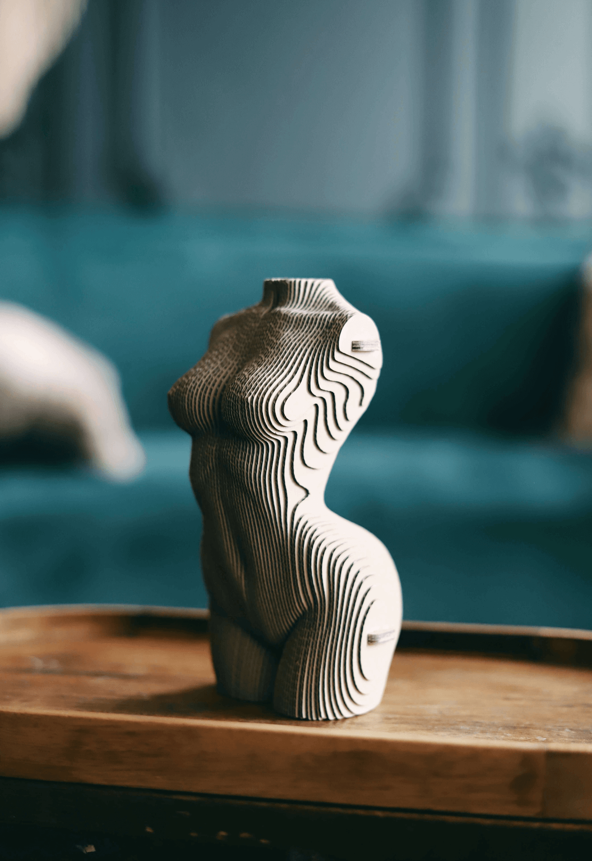 MOTERS TORSAS: surenkama 3D dėlionė - skulptūra - OBUOLYS