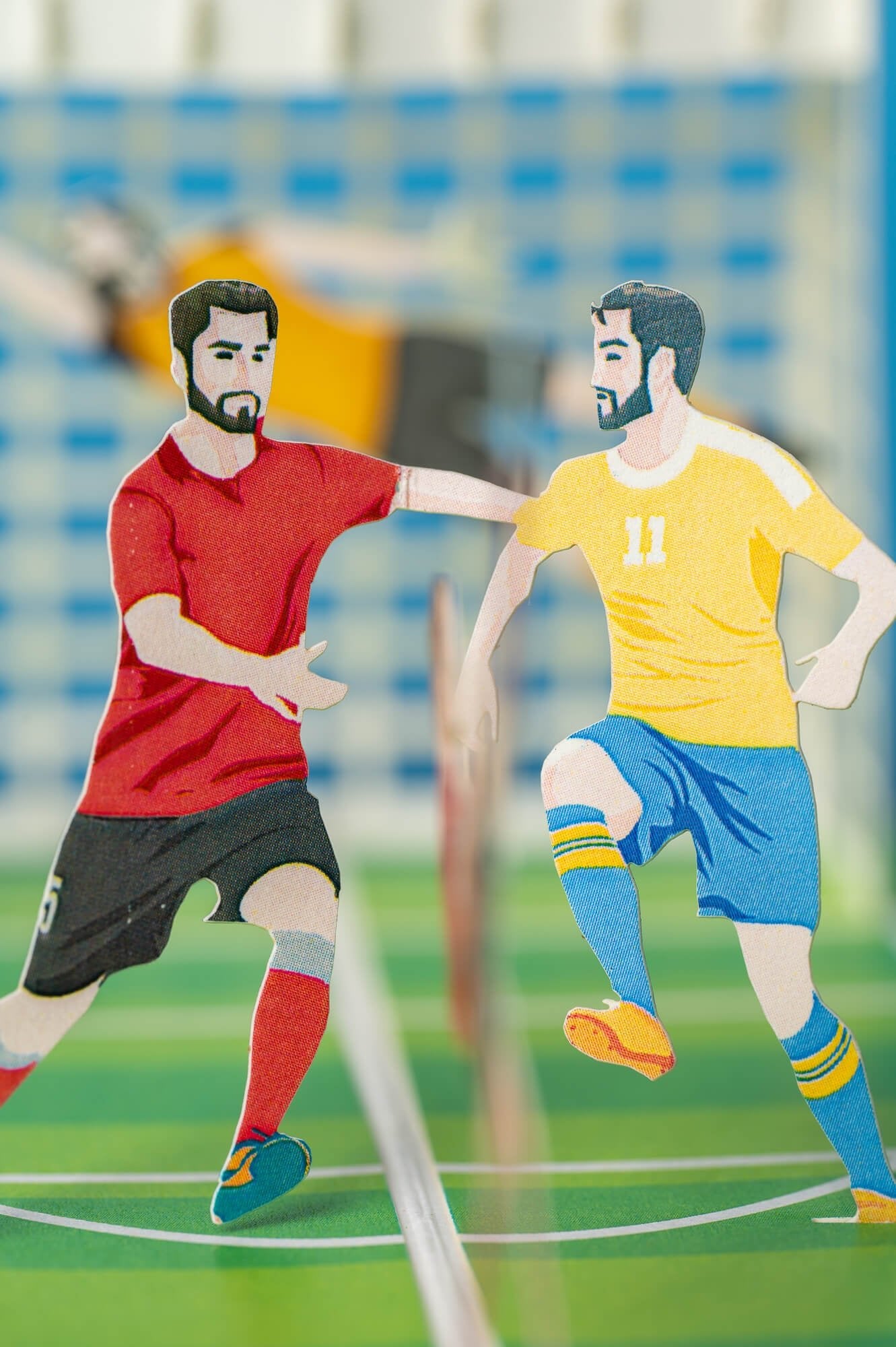 PERGALĖ FUTBOLO VARŽYBOSE: išskirtinio grožio 3D pop - up atvirukas + vokas - OBUOLYS