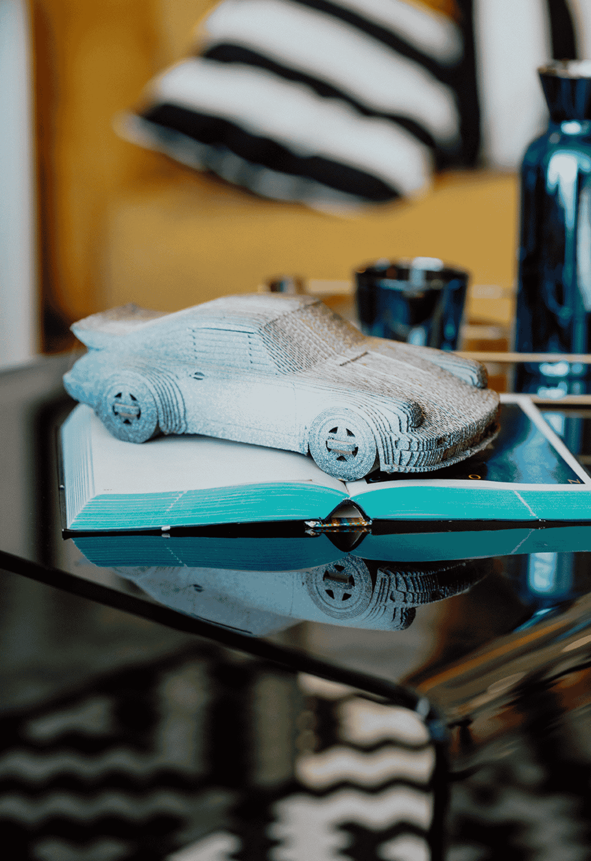 PORSCHE 911: surenkama 3D dėlionė - skulptūra - OBUOLYS