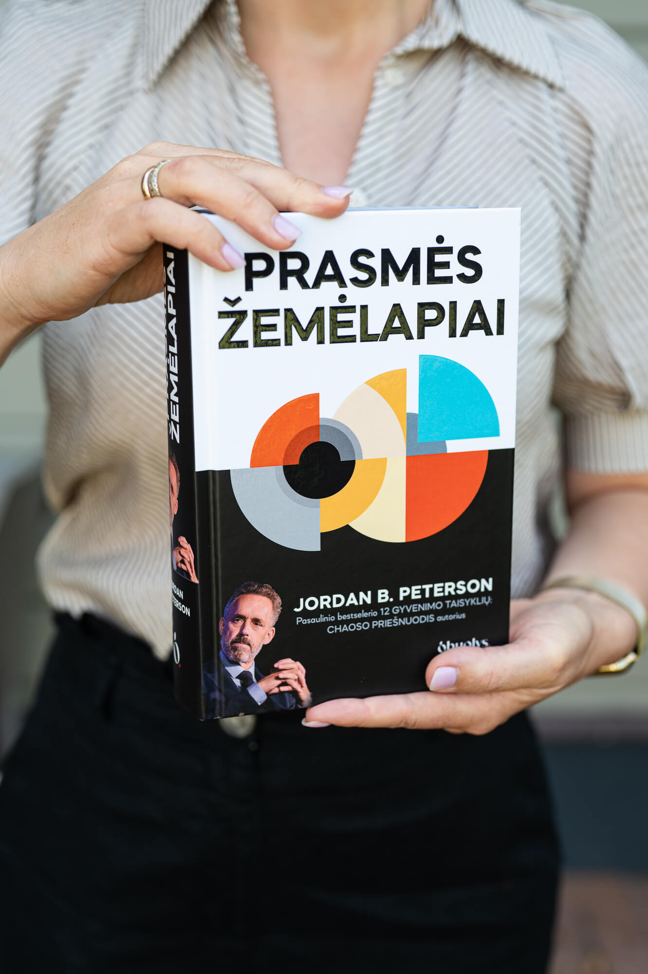 PRASMĖS ŽEMĖLAPIAI: garsusis Jordanas B. Petersonas pristato net 600 psl. svarbiausią gyvenimo kūrinį - OBUOLYS