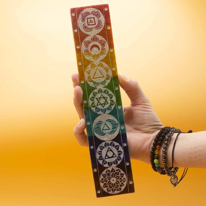 Soapstone Seven Chakra smilkalų laikiklis - OBUOLYS