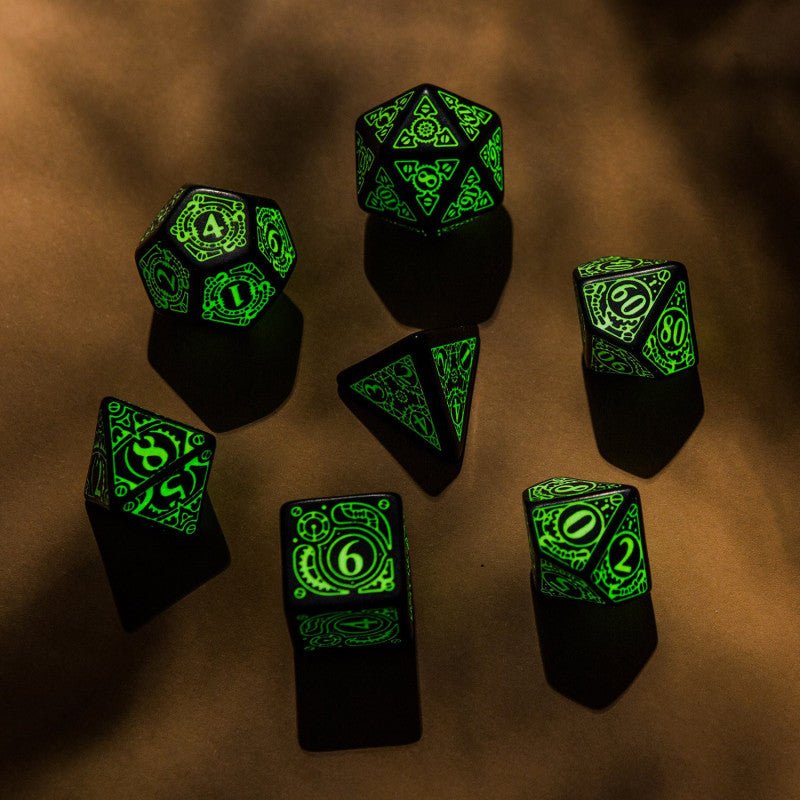 Steampunk kauliukų rinkinys juodos ir fluorescencinės spalvos - OBUOLYS
