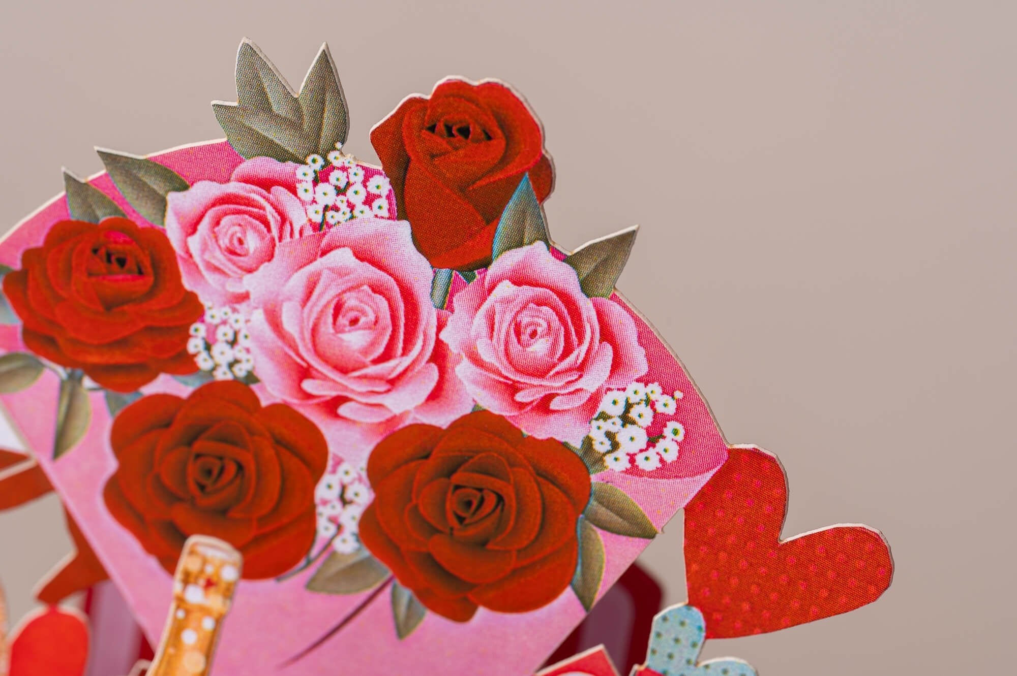 SU VALENTINO DIENA: išskirtinio grožio 3D pop - up atvirukas + vokas - OBUOLYS