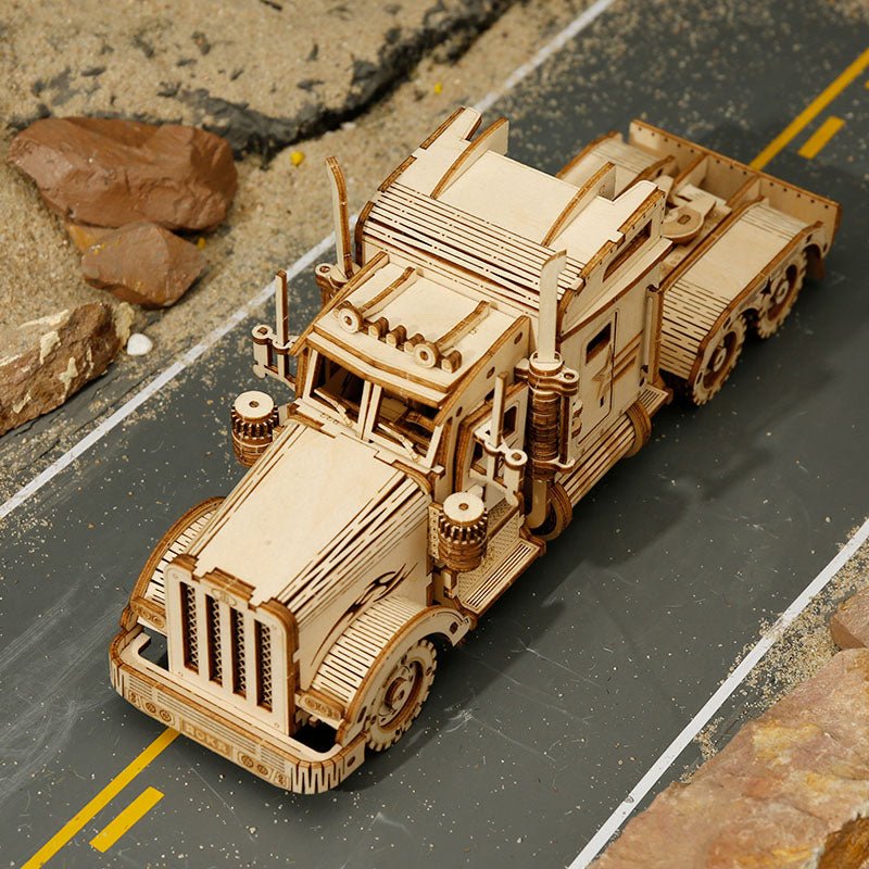 SUNKVEŽIMIS: 3D medinė dėlionė mechanikos entuziastams - OBUOLYS