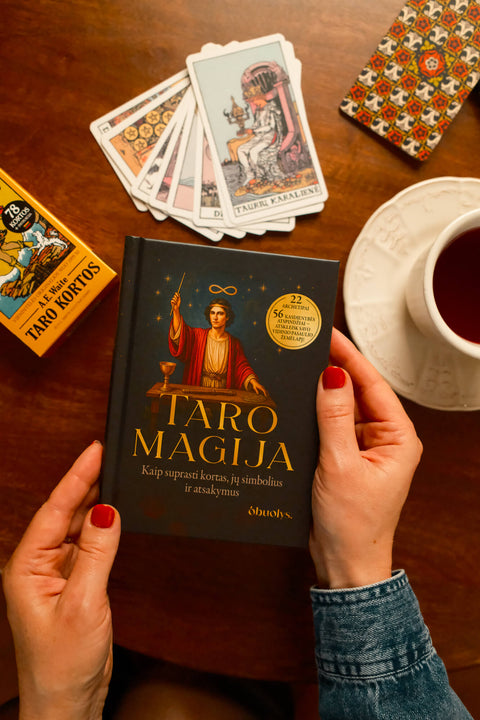 TARO MAGIJA: kaip suprasti kortas, jų simbolius ir atsakymus + galimybė personalizuoti