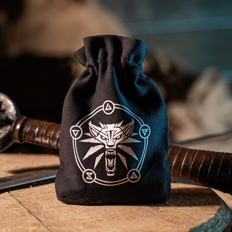 The Witcher Geralt School of the wolf kauliukų maišelis juoda ir balta sp - OBUOLYS