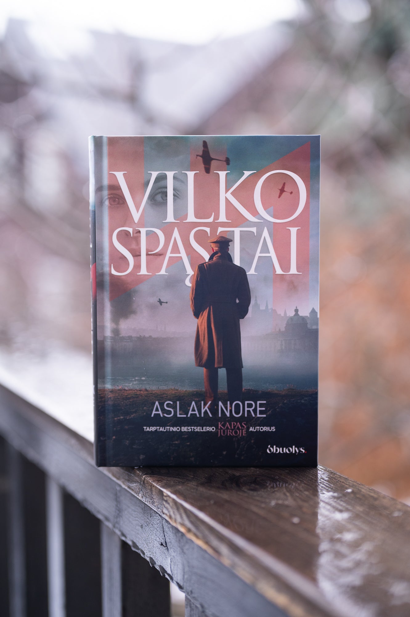 VILKO SPĄSTAI: pati įdomiausia nepapasakota Antrojo Pasaulinio karo istorija - naujas bestselerio KAPAS JŪROJE autoriaus romanas! - OBUOLYS