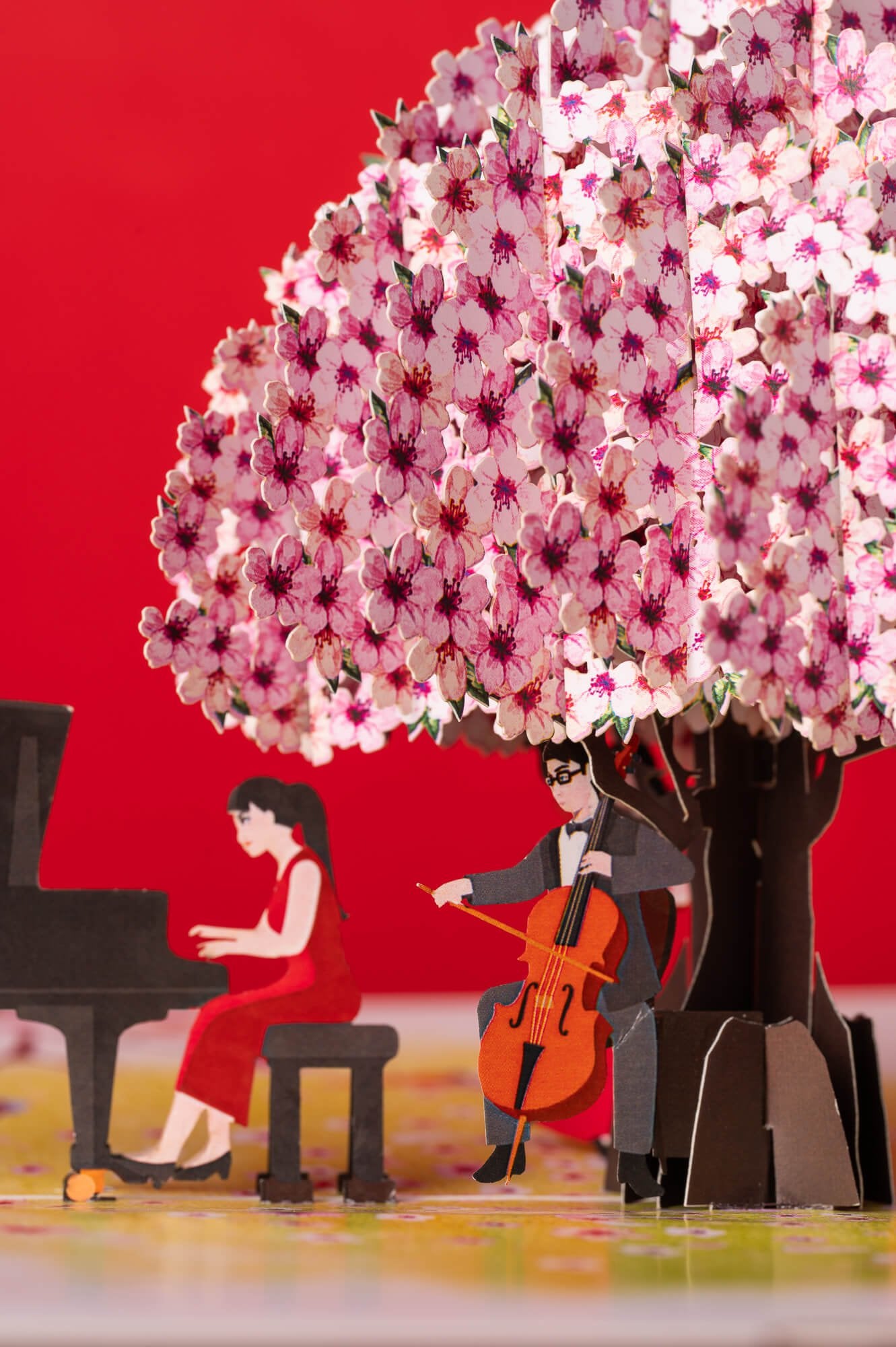 ŽYDINTI SAKURA: išskirtinio grožio 3D pop - up atvirukas + vokas - OBUOLYS