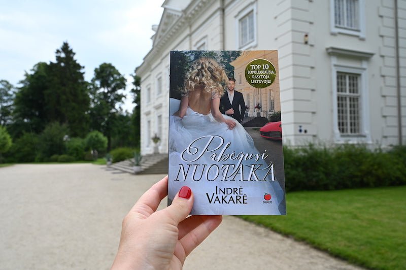 PABĖGUSI NUOTAKA (auksinis leidimas!): kur veda aistra pavojingiausiam vyrui bet kurios moters širdžiai? - OBUOLYS